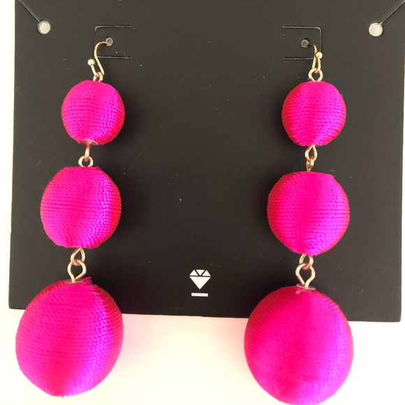 BaubleBar Jewelry - BaubleBar Fuchsia earrings
